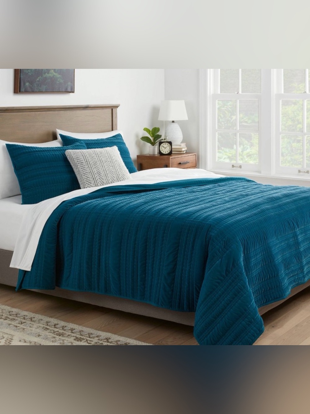 Threshold Lofty Velvet Quilt